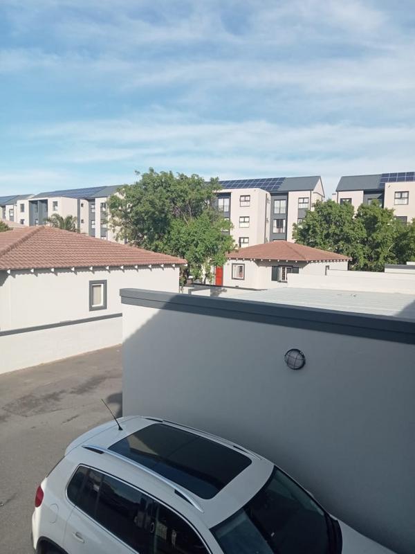 To Let 2 Bedroom Property for Rent in Parklands Western Cape
